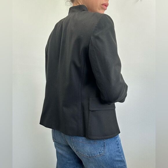 Akris Punto 100% Wool Black Blazer Snap Front Detail High neck Size 8 - Picture 3 of 14